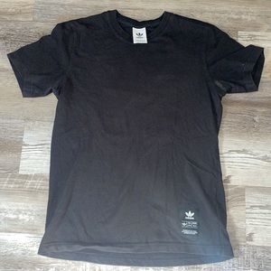 Adidas black and white short sleeves tshirt size medium